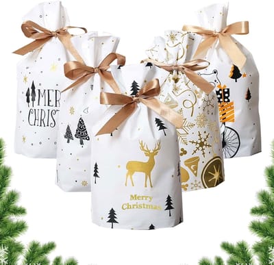 Dailygoods- Snoepzakjes 100 stuks - Doorzichtige Cellofaanzakjes - Kerstthema - Verschillende Patronen - Twist-stropdassen - Geschikt voor Snoep en Koekjes - Cadeauzakjes
