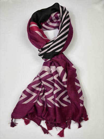 Vrolijke dames sjaal met strepen en franjes in 6 kleuren 50% katoen en 50% viscose