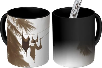 Magische Mok - Foto op Warmte Mokken - Koffiemok - Badkleding - Palmbomen - Schaduw - Tropisch - Magic Mok - Beker - 350 ML - Theemok