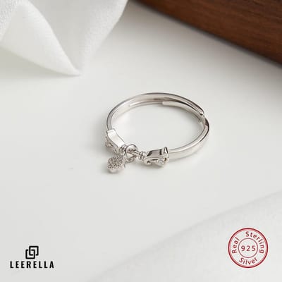 Leerella Elegante Verstelbare Zilverring – 925 Sterling Zilver in Zilverkleur met Zirkonia, Perfect Cadeau voor Elke Gelegenheid