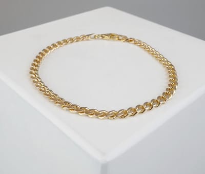 Christian massieve armband