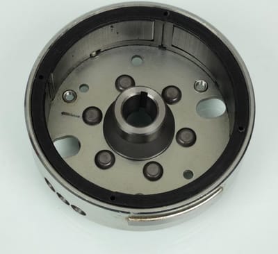 Originele magnetische ontstekingsvliegwiel voor de Aprilia 50 Scarabeo-scooter (vanaf 2018) 1A010014, nieuw