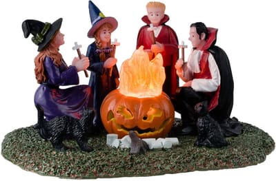 Spooky Town - Monster Marshmallow Roast