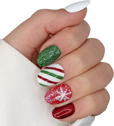 Kerst Plaknagels - Nepnagels met Lijm - Kort Almond Press on Nails - Rood Groen Wit - SD Press on Nails - No. 30 Candy Cane