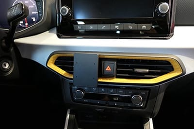 Brodit ProClip houder geschikt voor Seat Ibiza / Seat Arona 2022 - Center mount