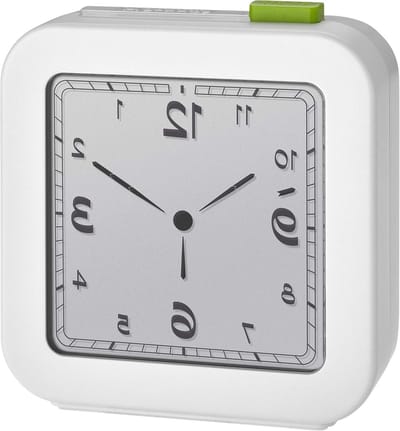 Digitale Wekker - Reiswekker Radio - Tijd Bijhouden - Automatische Tijdinstelling - 77 mm Hoog - Wit