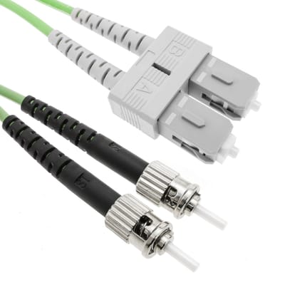 BeMatik - OM5 multimode glasvezelkabel duplex 50 µm / 125 µm ST / PC naar SC / PC 100 Gb 1 m