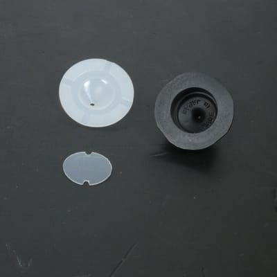Bouchon de réservoir origine pour Moto Suzuki 100 A 1989 à 1992 44600-30832 / réservoir huile Neuf