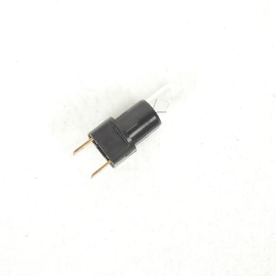 Douille+ampoule 5W feu AR pour scooter Peugeot 50 Ludix Trend 10P 765934 Neuf