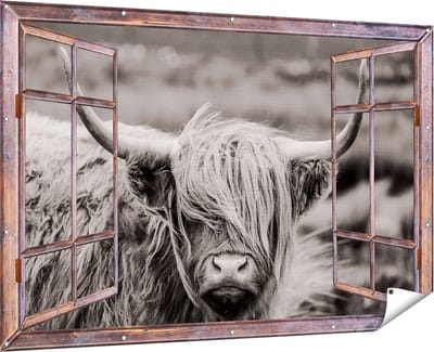 Gards Tuinposter Doorkijk Schotse Hooglander Koe - Zwart Wit - 180x120 cm - Tuindoek - Tuindecoratie - Wanddecoratie buiten - Tuinschilderij