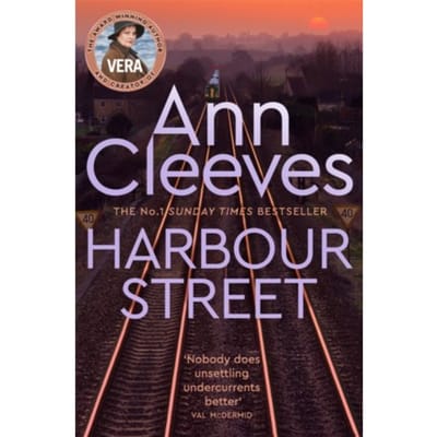 Harbour Street door Ann Cleeves Paperback Boek 9781529050158