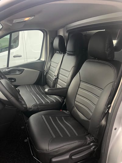Pasvorm stoelhoezen Opel Vivaro B 2014-2019 (bijrijdersbank met split alleen in rugleuning) - Kunstleer zwart