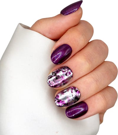 SD Press on Nails - B-144 - Plaknagels met nagellijm - XS Almond Kunstnagels - Donkerpaars met bloemen - Gellak - Nagellak - XS Almond Nageltips - Nepnagels met Lijm - - Nail Art - Handmade - Valse nagels - Nagelvijl - Accessoires - Korte Nagels