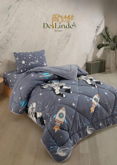 Dekbed zonder overtrek - Inclusief Kussensloop - Astronautenprint - ca. 140x200 cm - Eenpersoons - Kinderdekbed zonder overtrek - 2 in 1 Dekbed - Teddy - Zacht & Hypoallergeen - 4 Seizoenen - Dubbelzijdig - Wasbaar - Ultra Soft - De Linde Home