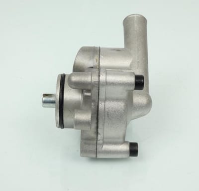 Pompe à eau RMS pour scooter Yamaha 250 X-Max 2016 SG262 SG266 1C0E24200100 Neuf