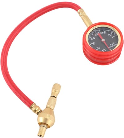 Dailygoods- Bandenspanningsmeter Corrosiebestendig - Deflatorgereedschap - Precisie Uurwerk - Hoogwaardig Bronzen Meter - Geschikt voor Offroad-Banden - Rubber Bescherming - Bandendrukmeter