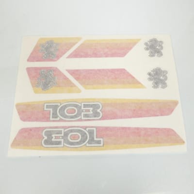 planche 8 sticker voor bromfiets peugeot 103 rood/geel/oranje nieuw