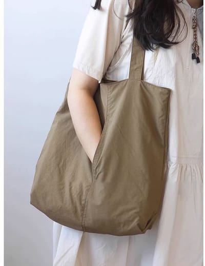 Slouchy Nylon Hobo Tas Voor Dames – Grote Totebag – Schoudertas – Reistas / Strandtas / Sporttas / Weekendtas – Bruin