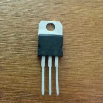 NPN Transistor - Bipolaire Transistor - Elektronische Circuits - Hoge Versterking - TO-220 - null