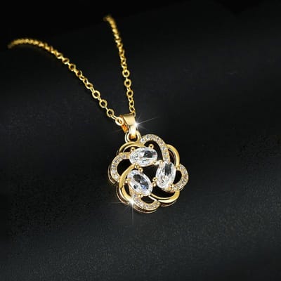 Luxe Dames Witte Zirkoon Hanger Ketting Bedel Goudkleur Bruiloftsketting Voor Vrouwen Schattige Kristallen Bloemen Ketting 40cm beige