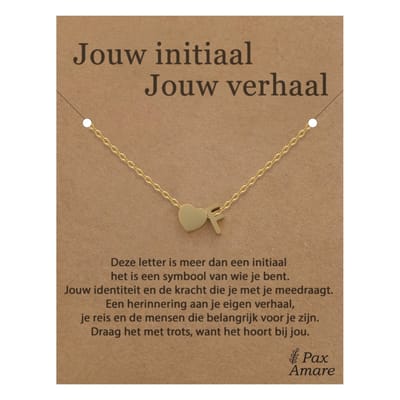 Letter F ketting op Cadeau Kaartje - Jouw initiaal, jouw verhaal - 45cm Goudkleurig Stainless Steel - Initiaal & Hartje Hanger - Pax Amare