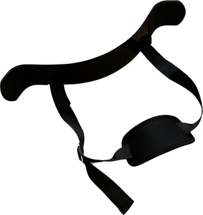 Bicep Blaster Arm Trainer – Zwart - Verstevigt en ondersteunt de armen tijdens bicepstraining. Lichtgewicht, verstelbare band, ergonomisch ontwerp. Helpt bij een correcte houding en voorkomt schouderbelasting. Compact, makkelijk op te bergen.