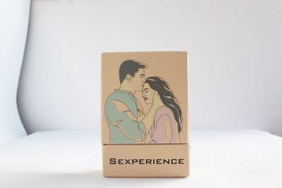DiscoverWe Sexperience - kaartspel voor koppels - erotische vragen - kletspot volwassenen - ultiem verlangen - kletskaarten - seksspeeltjes - date vragen - valentijnscadeau - relatie cadeau - gespreksstarters - romantisch kaartspel