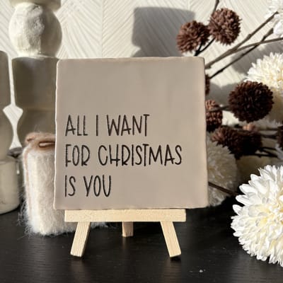 Hartjespost | Tegeltje All i want for Christmas beige, goud | schoencadeautjes sinterklaas | tegeltjes met tekst | spreuktegel | tegeltjeswijsheden | Christmas | Xmas | kerstmis | decoratie kerst | 10x10