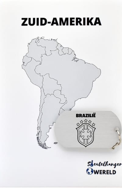 Brazilië Sleutelhanger inclusief kaart – Brazilië cadeau – beste land- Leuk kado voor je Vriend om te geven - 2.9 x 5.4CM