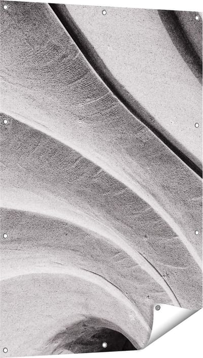 Gards Tuinposter Abstracte Kunst Gestreepte Stenen in het Grijs - 80x120 cm - Tuindoek - Tuindecoratie - Wanddecoratie buiten - Tuinschilderij