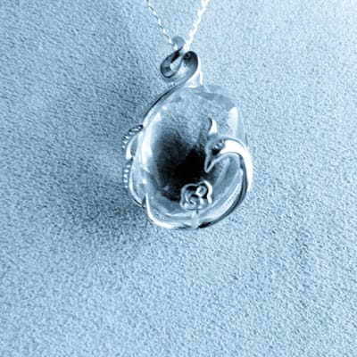 Hetty'S - Grote Aquamarijn (synthetisch) Zilveren Zwanenhanger â€“ 925 Zilver â€“ Collier 60 cm