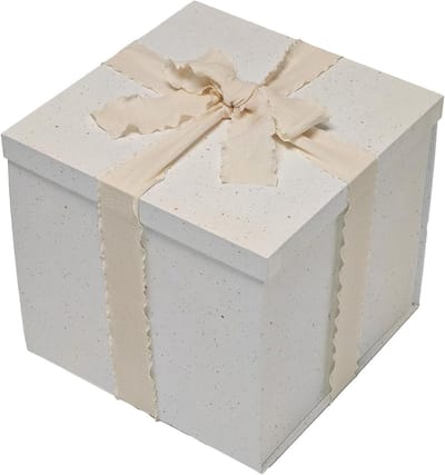 SnelShoppen - Premium Off White Cadeaudoos 22x22x20.5cm met Deksel en Lint voor Valentijnsdag, Kerst, Bruiloft en Verjaardag - Luxe Cadeauverpakking