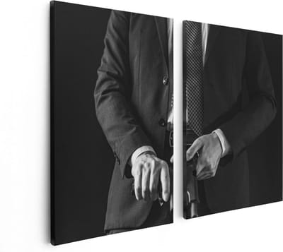 Artaza Canvas Schilderij Tweeluik Man in Pak met een Pistool - Zwart Wit - 80x60 - Foto Op Canvas - Canvas Print