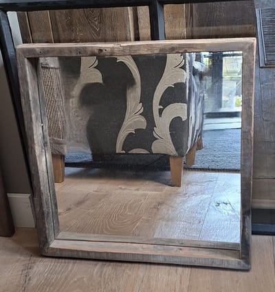 robuuste landelijke 60X60 cm Vierkante spiegel met oude houten lijst