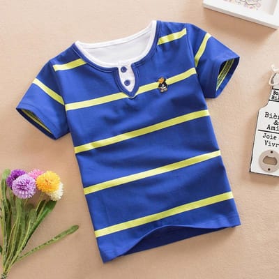 Nieuwe Zomerse Gestreepte T-shirts voor Kinderen. Trendy Koreaanse Stijl Grote Maten Ronde Hals Korte Mouw Tops voor Oudere Jongens. 120cm blauw
