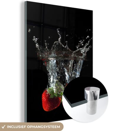 MuchoWow® Glasschilderij 120x160 cm - Schilderij acrylglas - Aardbeien - Fruit - Water - Zwart - Rood - Foto op glas - Schilderijen