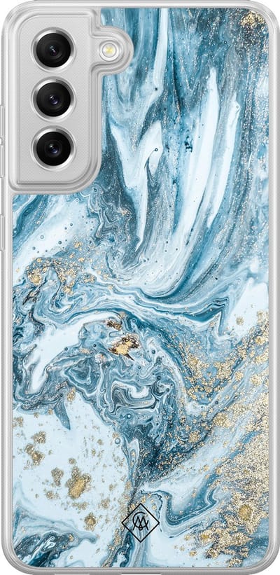 Casimoda® hoesje - Geschikt voor Samsung Galaxy S21 FE - Marble Sea - 2-in-1 case - Schokbestendig - Marble design - Verhoogde randen - Blauw, Transparant