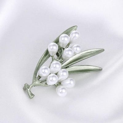 Broches à feuilles de plantes vintage tendance pour femmes, broches rétro en perles de ginkgo, broches pour corsage, accessoires de bijoux de fête classiques white