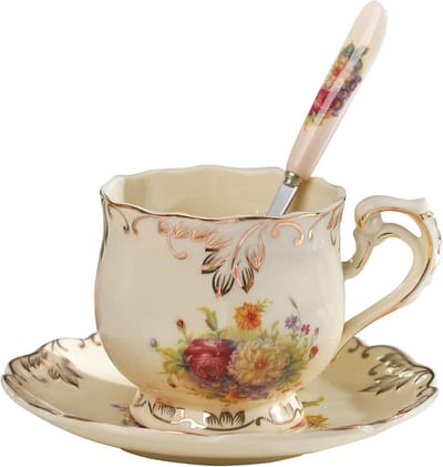 Vintage Theekop en Schotelset Keramiek met Gouden Rand