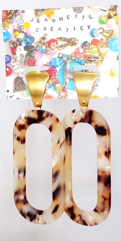 Jeannette-Creatief® - Resin – Large Beige Gold - Chocolade - Chocoladebruin - Resin Oorbellen – Oorbellen Bruin - Gouden Oorbellen - Oorbellen – Oorhangers - Oorbellen dames - RVS Oorknoppen - Mocha Mousse - Tortoise