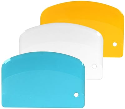 Dailygoods - 3 Stuks Deegschraper, Plastic Deegsnijder Bankschraper Deegsnijder Gereedschap Voor Brooddeeg Bakken Taart (5.3x3.6in/13.5x9.2cm Blauw Geel Wit)
