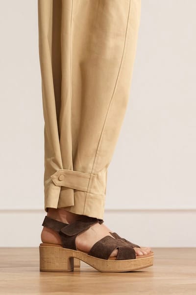 Manfield - Dames - Bruine suède sandalen met blokhak - Maat 36