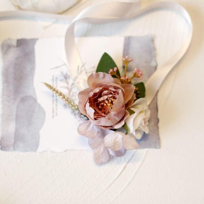 Fleurs artificielles en soie pour marié, boutonnière pour femme et homme, épingle à costume, corsage, boutonnière de mariée, fleur de poignet, décoration de fête