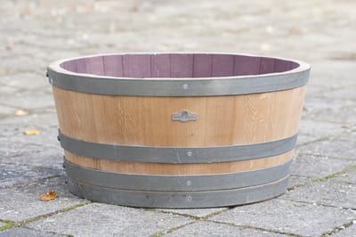 Wijnvat Kuip 1/3 225l. geborsteld, geschuurd en geolied / Houten Plantenbak / Laag model