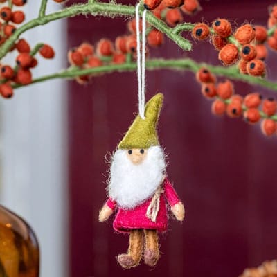 Wolvilt Hanger Kabouter Indian Summer - Burgundy - Faitrade Homedeco - 15x6cm