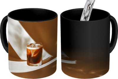Magische Mok - Foto op Warmte Mokken - Koffiemok - Glas - Ijskoffie - Schaduw - Bruin - Magic Mok - Beker - 350 ML - Theemok
