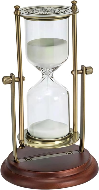 Zandloper van messingkleurig metaal met houten sokkel, elegante decoratie voor thuis en kantoor, vintage stijl en 15 minuten glas