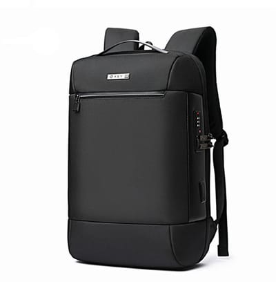 KZQ Waterdichte Laptop Rugzak Voor Heren En Dames - 15.6 Inch Zakelijke Computer Tas Met Usb Oplaadpoort - Antidiefstal Design Voor Werk En Reizen - Zwart
