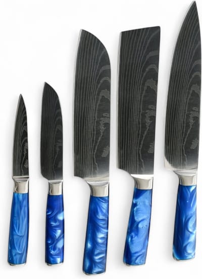 KAAMUT® 5-delige Messenset Damascus Look – Handgesmeed – Vlijmscherp – Professionele Koksmessen – Handvat van Saffierblauwe Epoxy