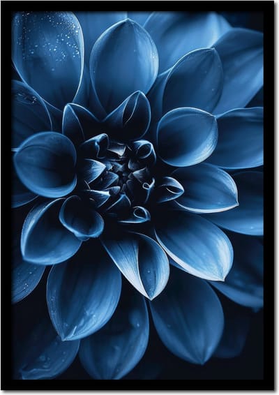 Poster close up van een blauwe dahlia bloem - 21cm x 30cm a4 - vintage - woonkamer - slaapkamer - bloemen posters - goedkoop - muurposter - natuur - wanddecoratie